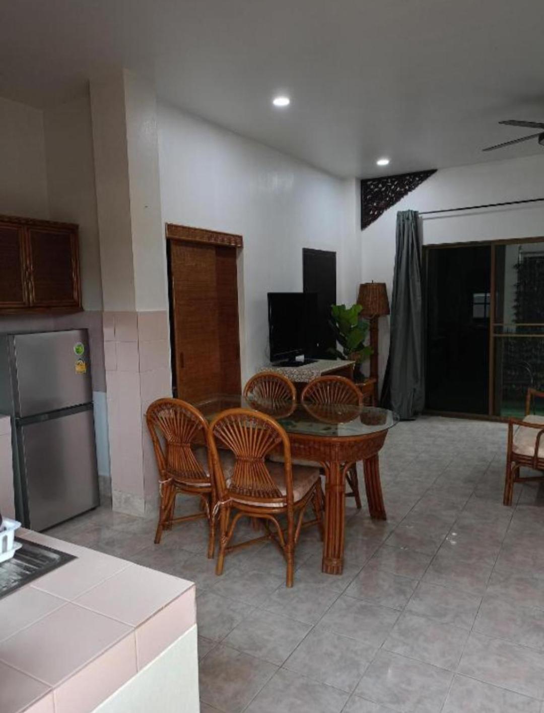 Patong Sunbeach Mansion Экстерьер фото