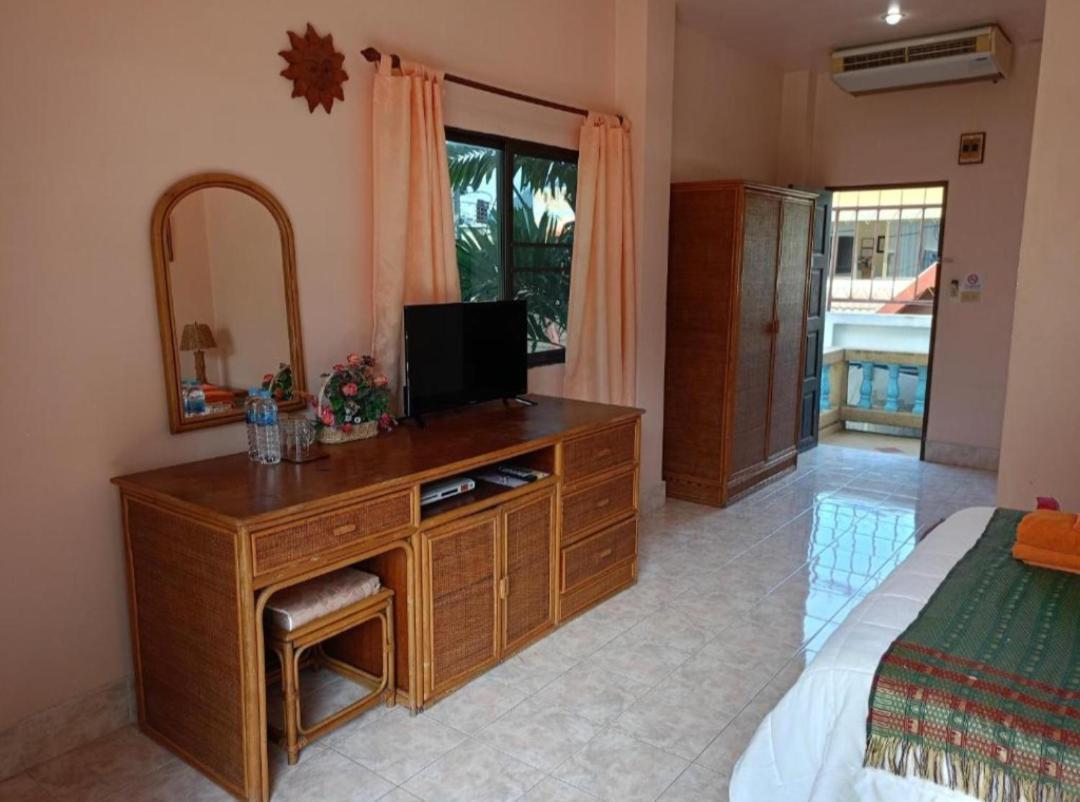 Patong Sunbeach Mansion Экстерьер фото