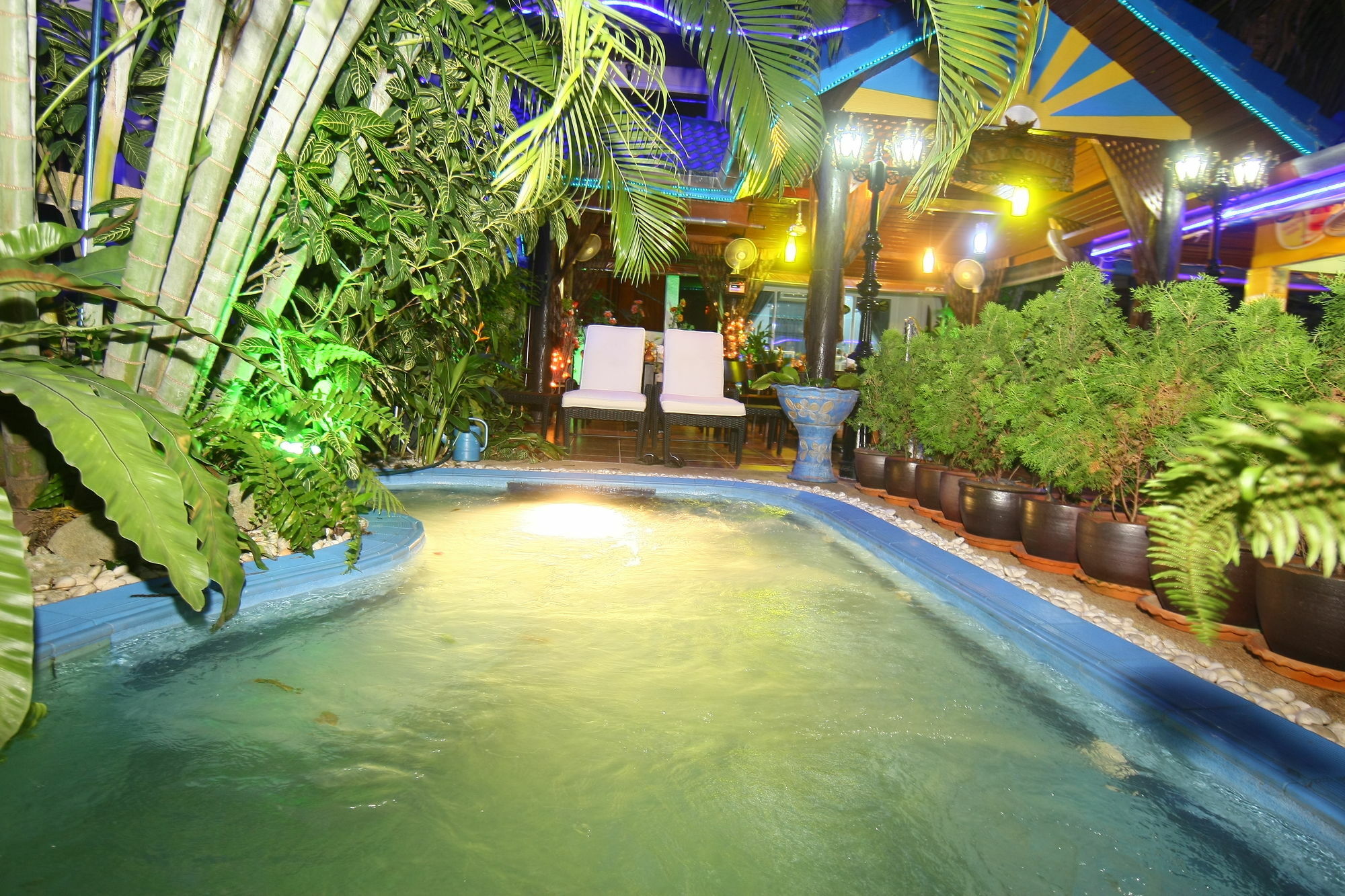 Patong Sunbeach Mansion Экстерьер фото