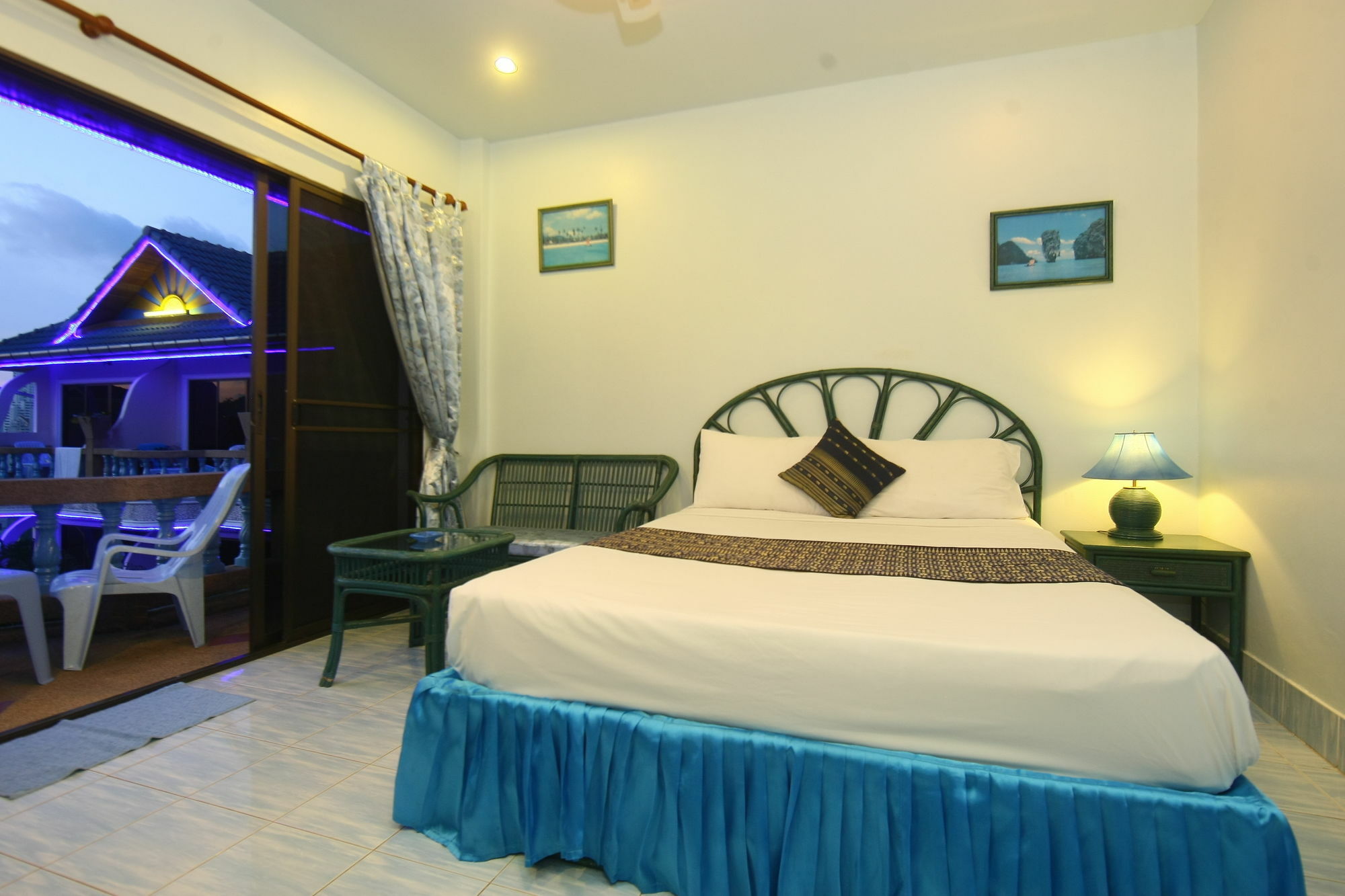 Patong Sunbeach Mansion Экстерьер фото